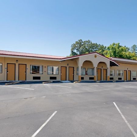 Econo Lodge Inn & Suites Fort Oglethorpe エクステリア 写真