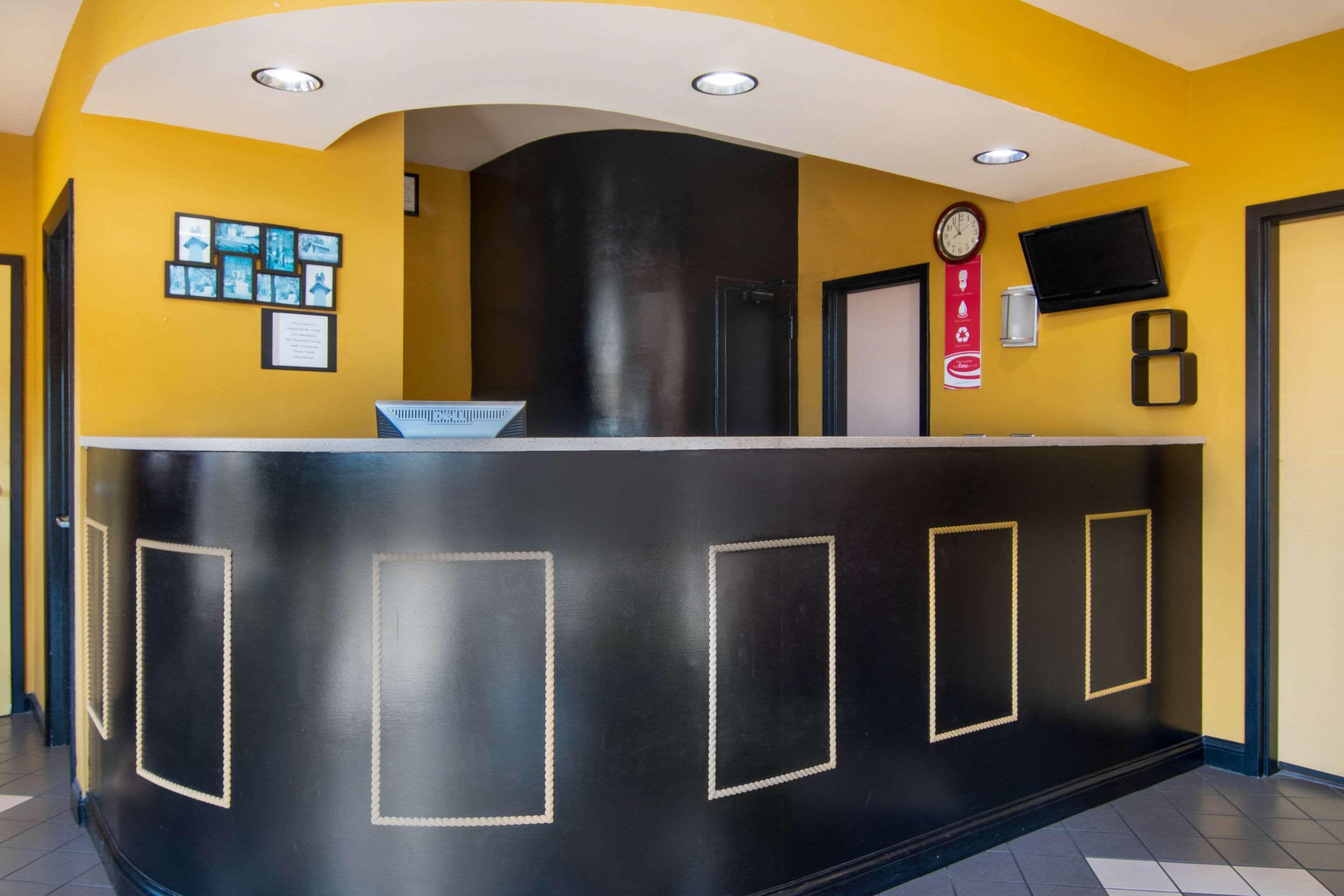 Econo Lodge Inn & Suites Fort Oglethorpe エクステリア 写真