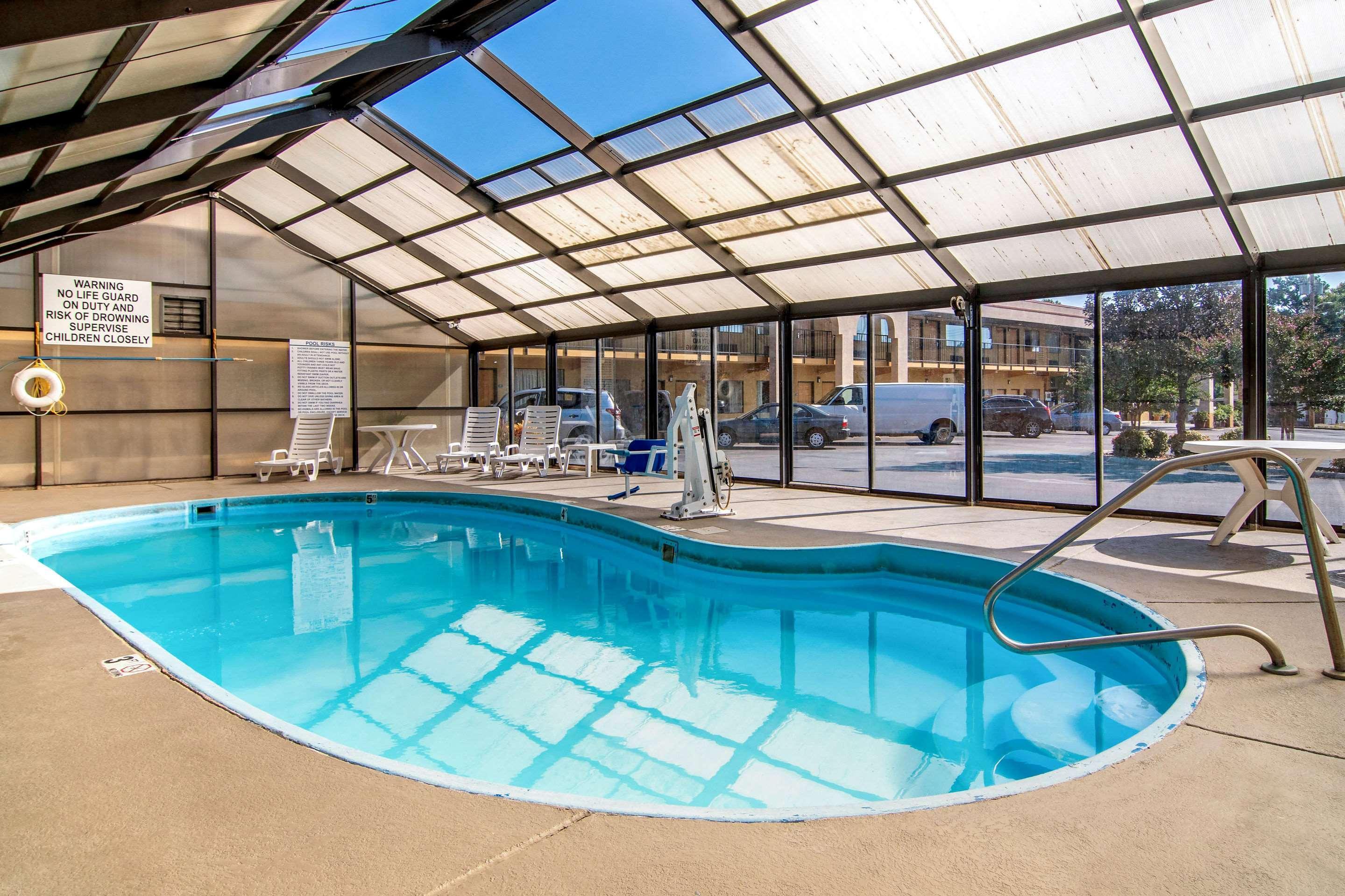 Econo Lodge Inn & Suites Fort Oglethorpe エクステリア 写真