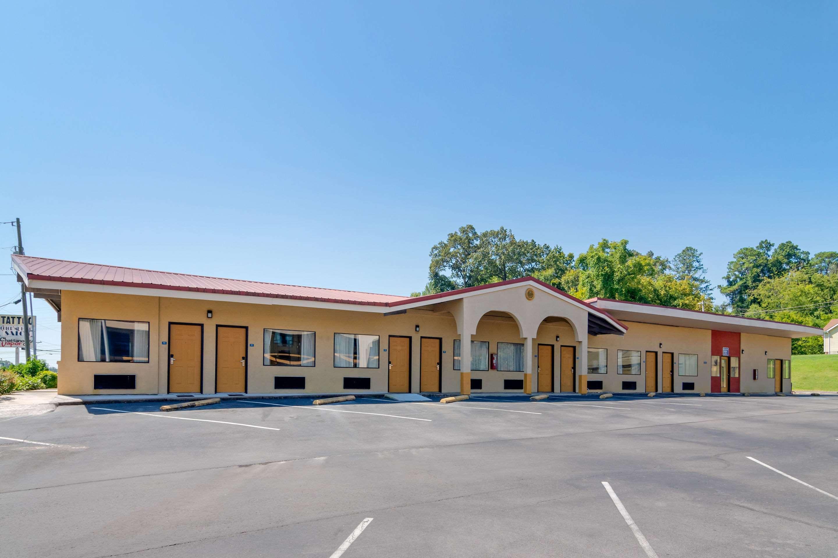 Econo Lodge Inn & Suites Fort Oglethorpe エクステリア 写真