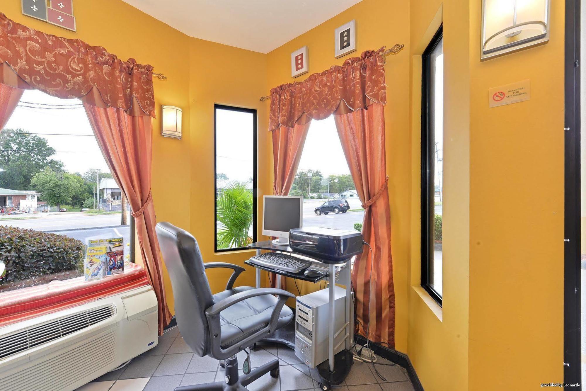 Econo Lodge Inn & Suites Fort Oglethorpe エクステリア 写真