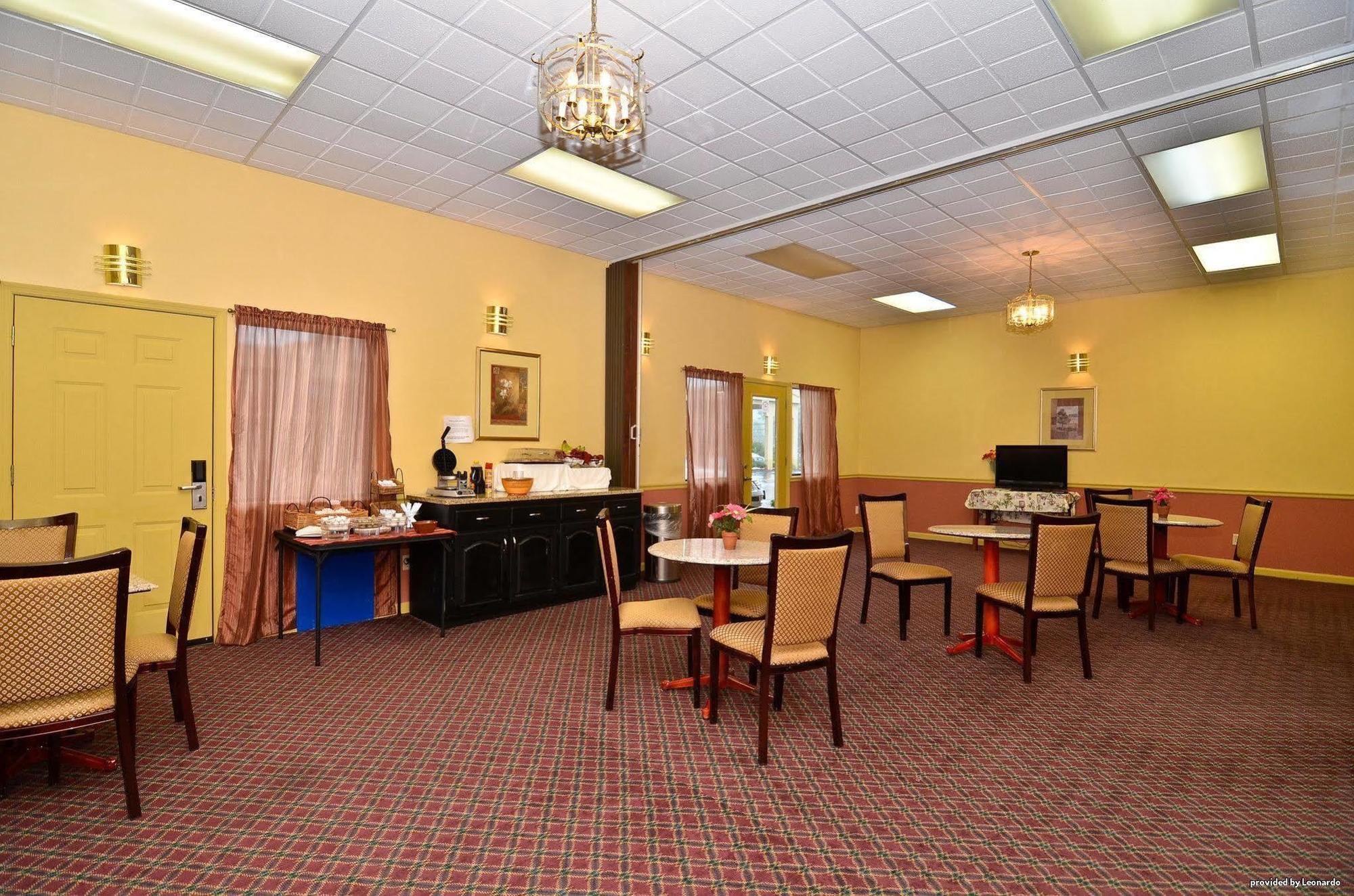 Econo Lodge Inn & Suites Fort Oglethorpe エクステリア 写真